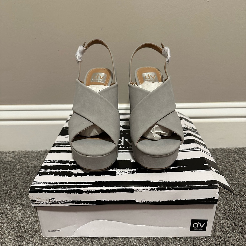DV by Dolce Vita Women's Elegant Gray Platforms
